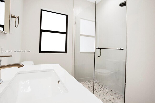 Building Photo - 1744 SW 22nd Terrace