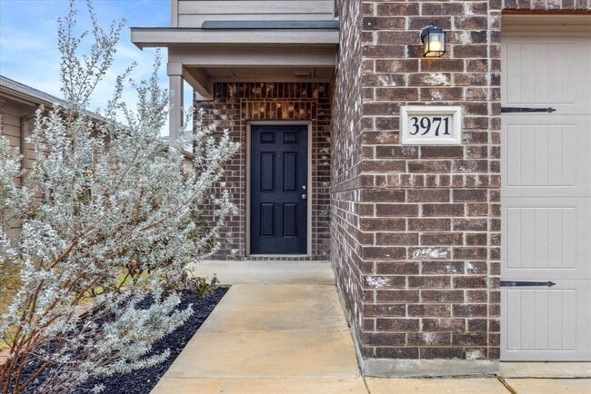 Building Photo - 3971 Turtle Creek