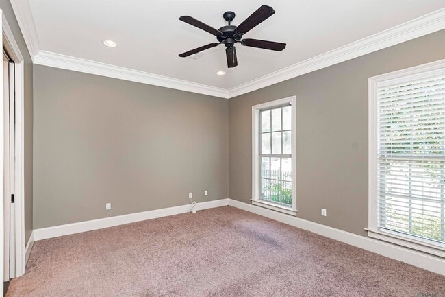 Building Photo - 755 Boxelder Dr