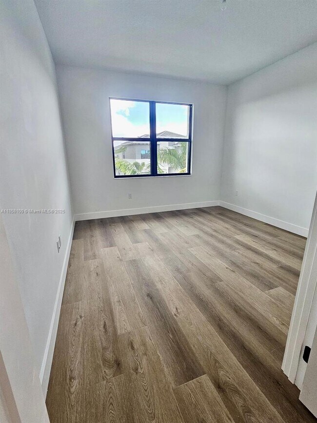 Building Photo - 10024 Stockrun Dr
