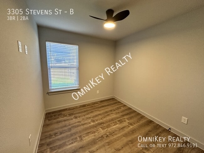 Building Photo - 3305 Stevens St