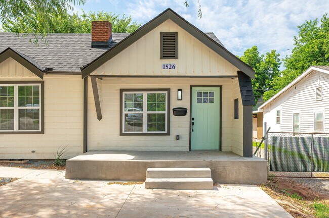 Building Photo - 1526 NW 45th St