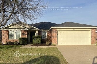 Building Photo - 250 Pine Crest Dr