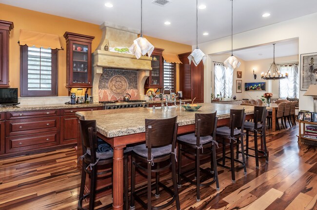 Building Photo - Luxurious Tuscan Villa - 3/3.5 Includes Private Casita in Goleta Bluffs!