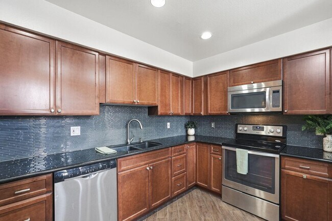 Building Photo - 9450 N 94th Pl