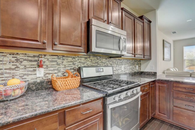 Building Photo - 1156 Amelia Park Dr