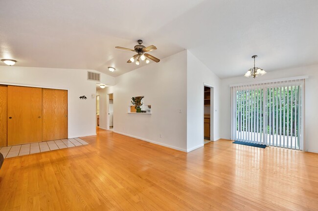 Building Photo - 3-Bedroom Home on a Foresthill Cul-de-Sac