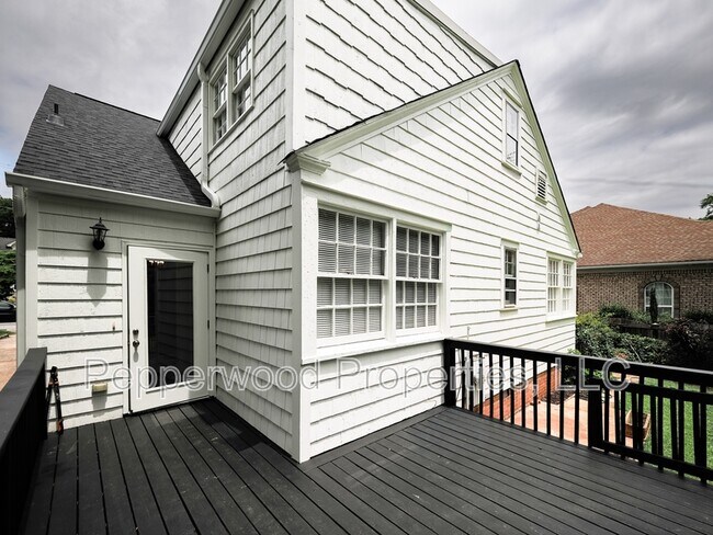 Building Photo - 771 Palmetto St