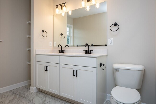 Building Photo - Spacious End Unit Luxury Townhome! Outstanding Location!