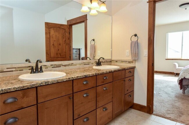Building Photo - 3646 Como Ct