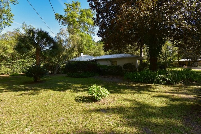 Building Photo - 3309 NW 3rd St