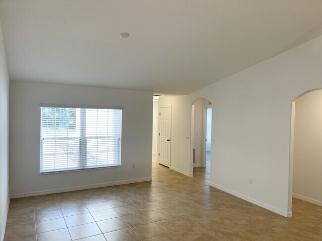 Building Photo - 19 Ponderosa Ln