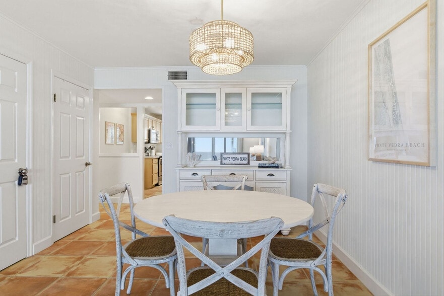 Building Photo - 665 Ponte Vedra Blvd