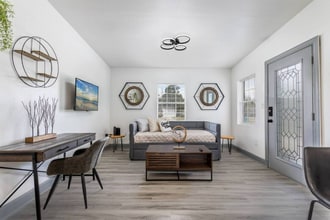 Building Photo - 511 San Juan Blvd