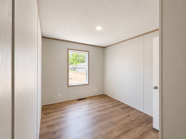Building Photo - 1403 Red Maple Ln