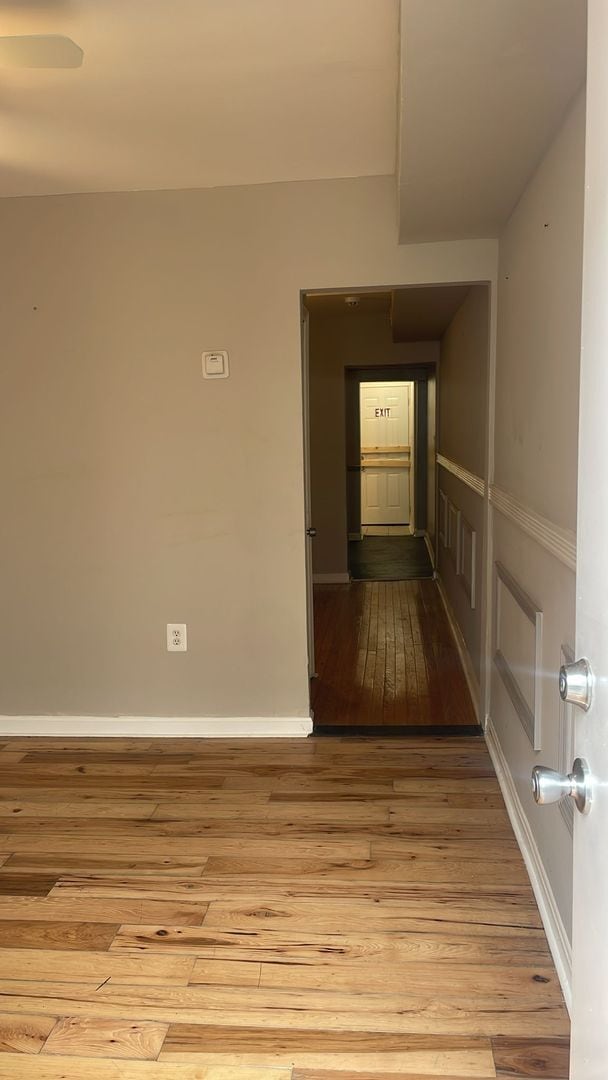 Building Photo - Recently Renovated 2 Bed 1 Bath Ready To M...