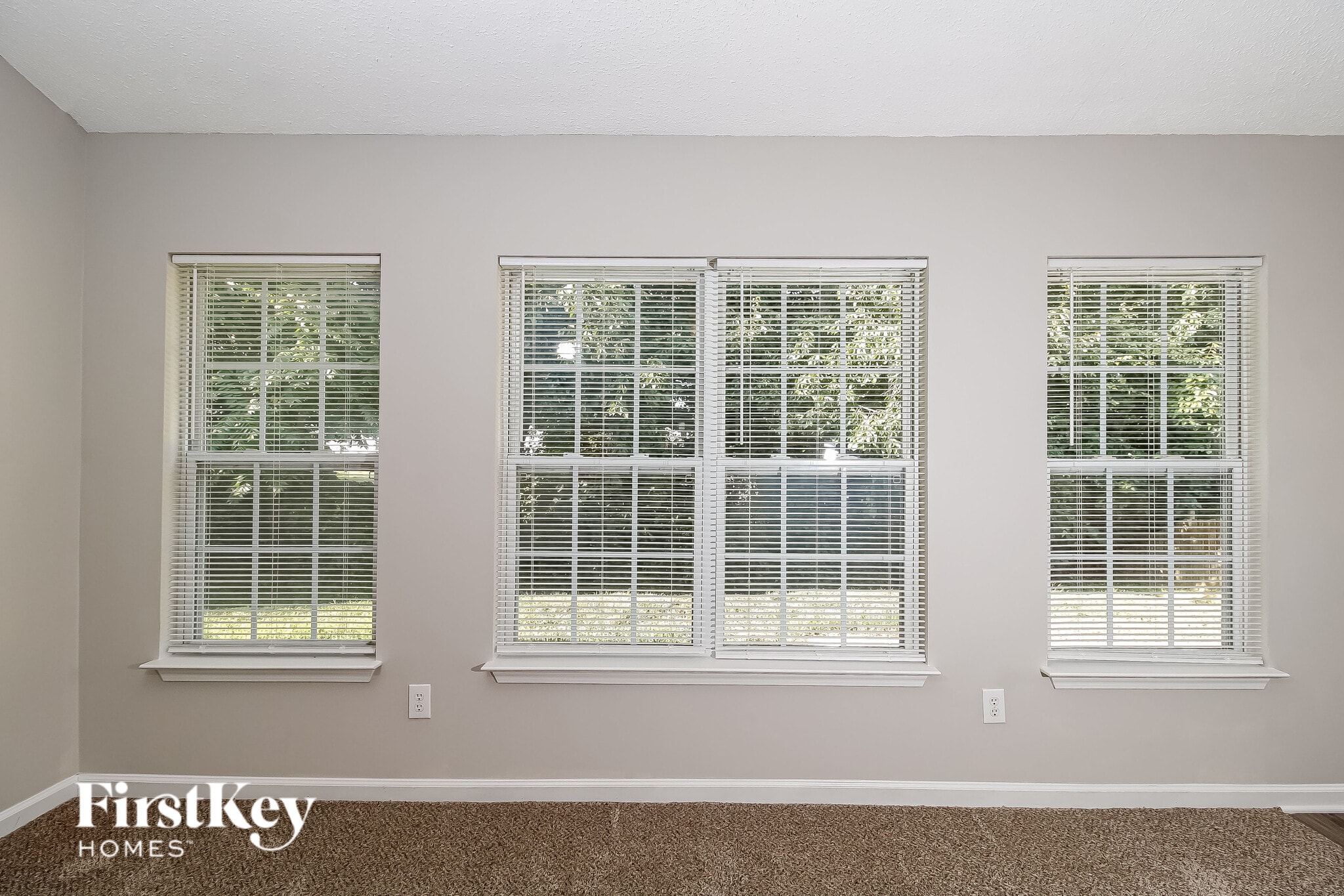 Building Photo - 227 Julian Pond Ln