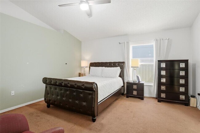 Building Photo - 10608 Laxton St