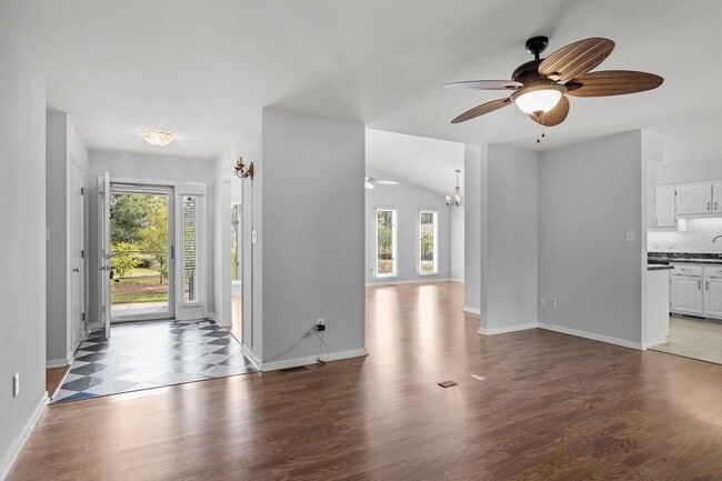 Building Photo - Corner Lot Brandywine Home Available for Long Term Rental