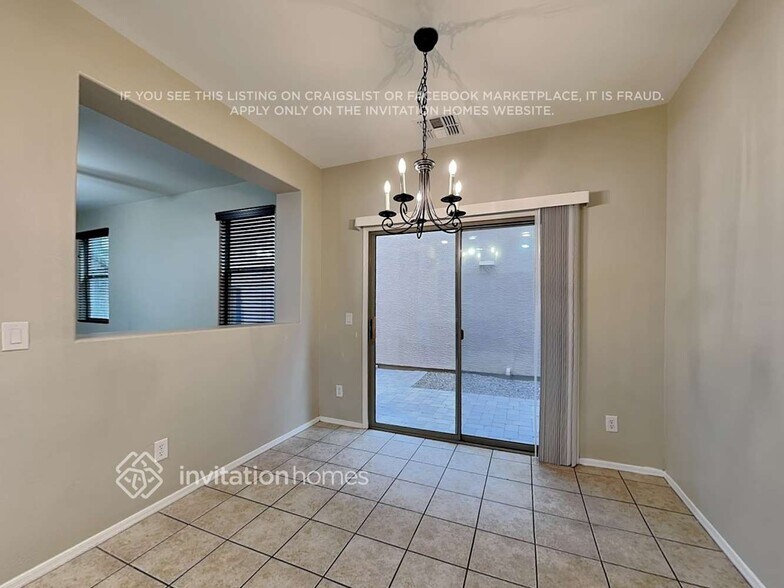 Building Photo - 3926 S Napa Ln