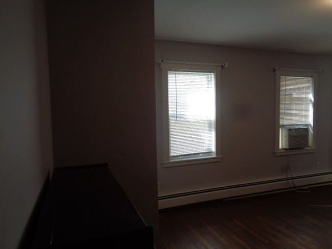 Building Photo - 4025 Falls Rd