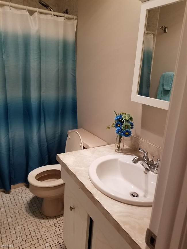 Building Photo - 1 br, 1 bath  - The Atrium Condominiums
