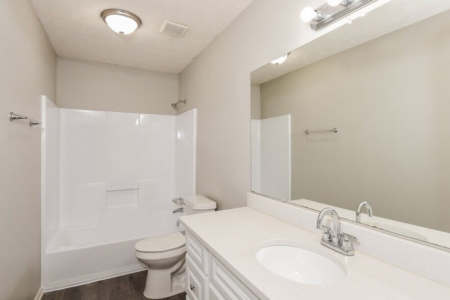 Building Photo - 2752 Hawk Trace NE