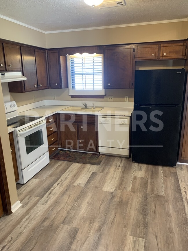 Building Photo - 5821 Acacia Ct