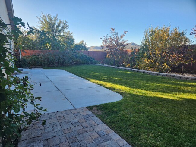 Building Photo - Charming Highland Ranch home 3bed/2ba/2 ca...