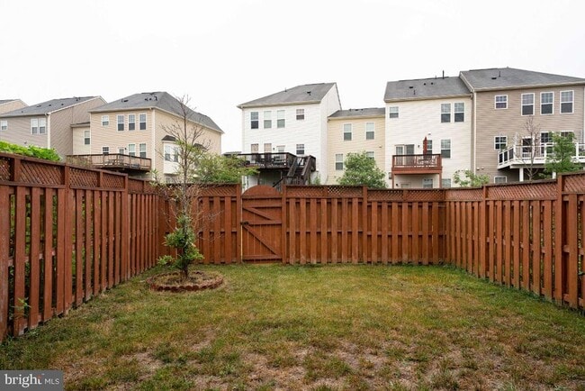 Building Photo - 25120 Sweet Myrtle Square