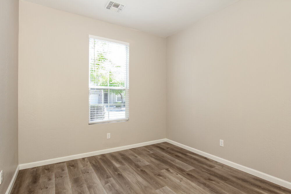 Building Photo - 2656 S 89th Ave