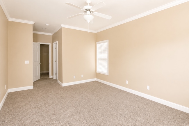 Building Photo - 2-Bedroom Townhome with Private Patio in the Heart of Cookeville