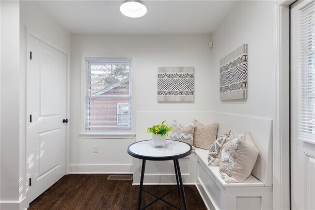 Building Photo - 2359 Polar Rock Ave SW