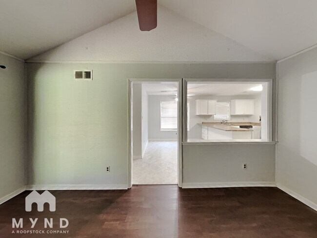 Building Photo - 169 Mysen Cir