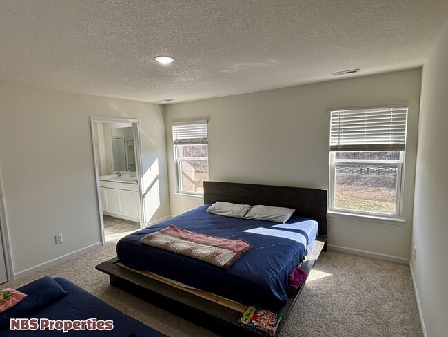 Building Photo - 12020 Spearmint Ln