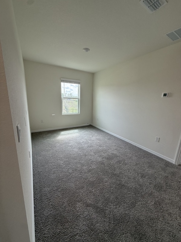 Building Photo - 5490 Hayloft Dr