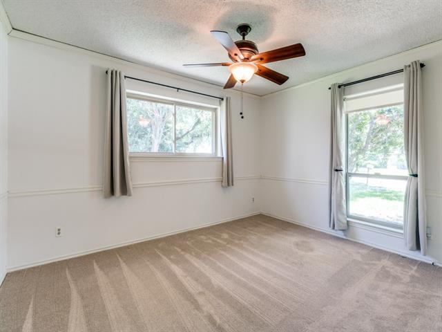 Building Photo - 207 Hemlock Dr