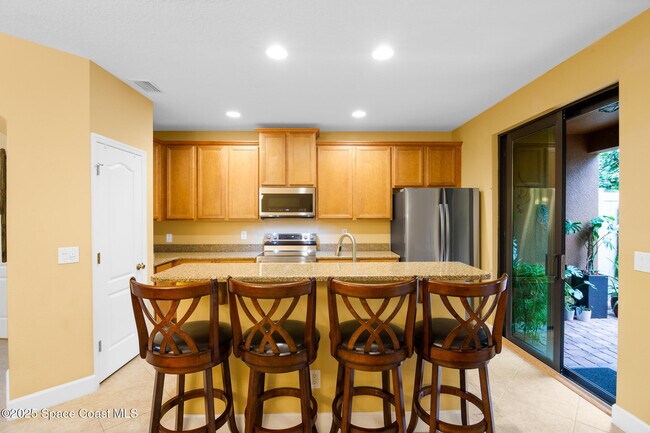 Building Photo - 746 Ventura Dr