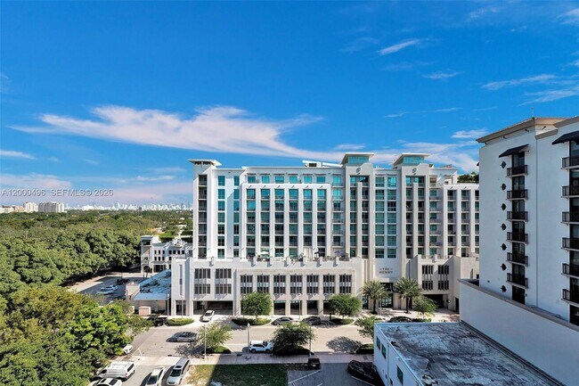 Building Photo - 301 Altara Ave