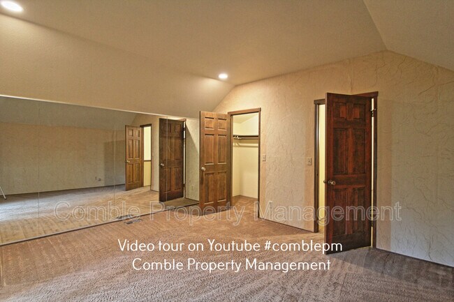 Building Photo - 3610 142nd Pl NE