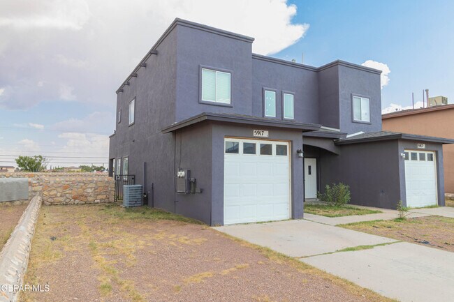 Building Photo - 5917 Cielo Del Rey Pl