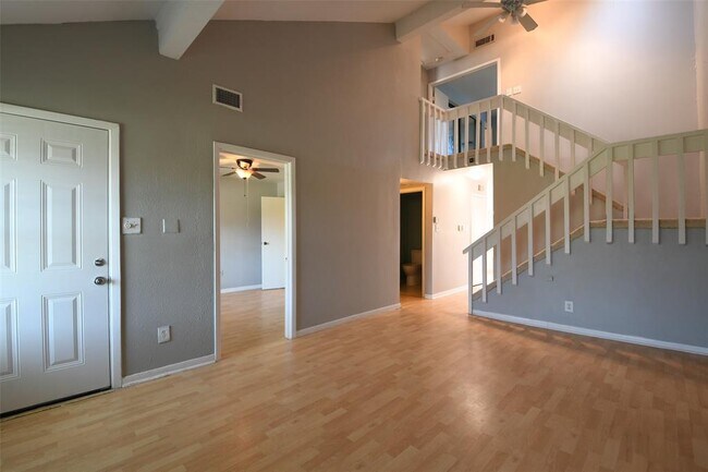 Building Photo - 7521 Beaudelaire Cir