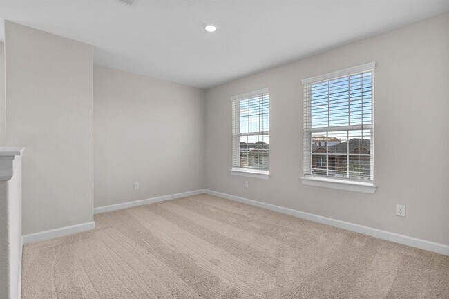 Building Photo - 1006 Whispering Winds Dr