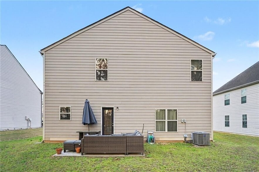 Building Photo - 1241 England Terrace