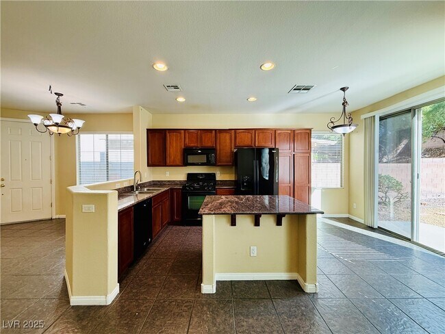 Building Photo - 275 Red Eucalyptus Dr