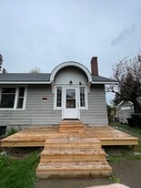 Building Photo - 903 S 19th Ave