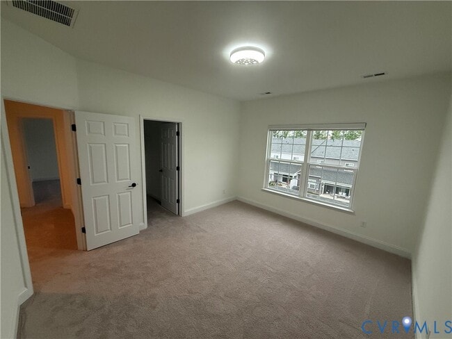 Building Photo - 7048 Dunton Rd