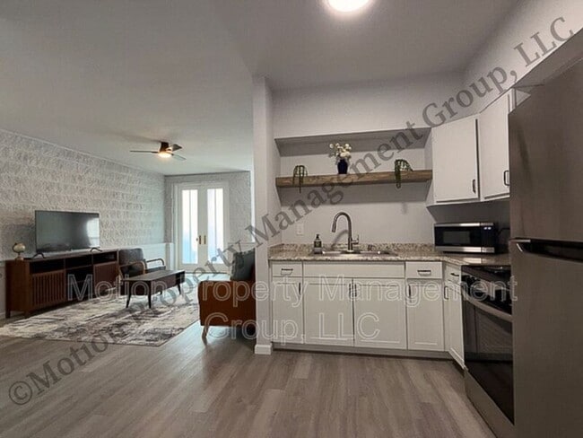 Building Photo - 6918 Northside Dr