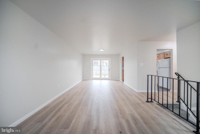 Building Photo - 11209 Caroline Ave