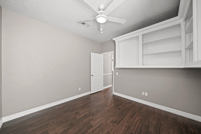 Building Photo - 1207 Wildewood Ct